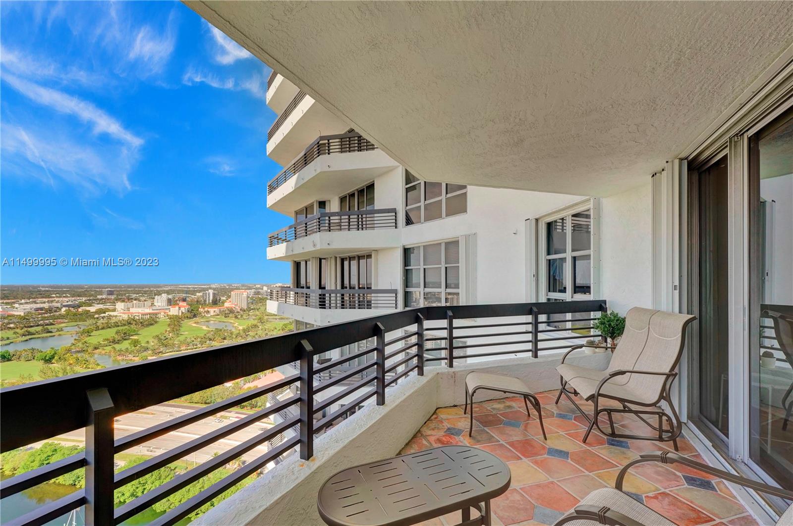 3500 Mystic Pointe Dr 3302, Aventura, Florida 33180, 2 Bedrooms Bedrooms, ,2 BathroomsBathrooms,Residentiallease,For Rent,3500 Mystic Pointe Dr 3302,A11499995