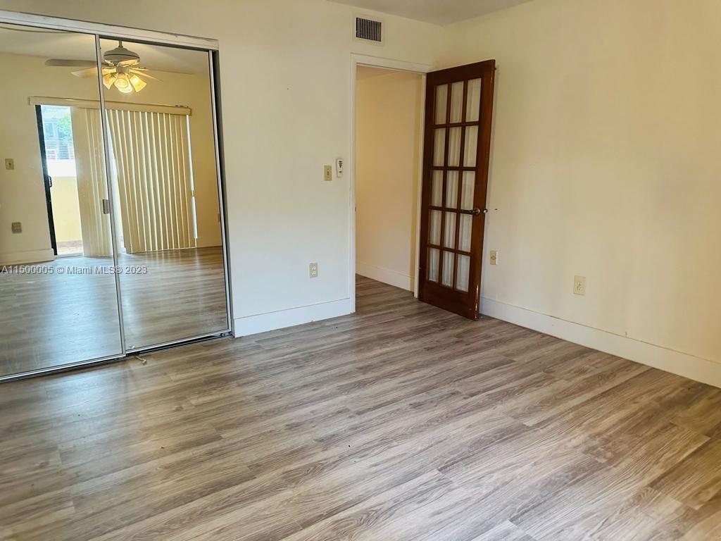 2924 Collins Ave 203, Miami Beach, Florida 33140, 1 Bedroom Bedrooms, ,1 BathroomBathrooms,Residential,For Sale,2924 Collins Ave 203,A11500005