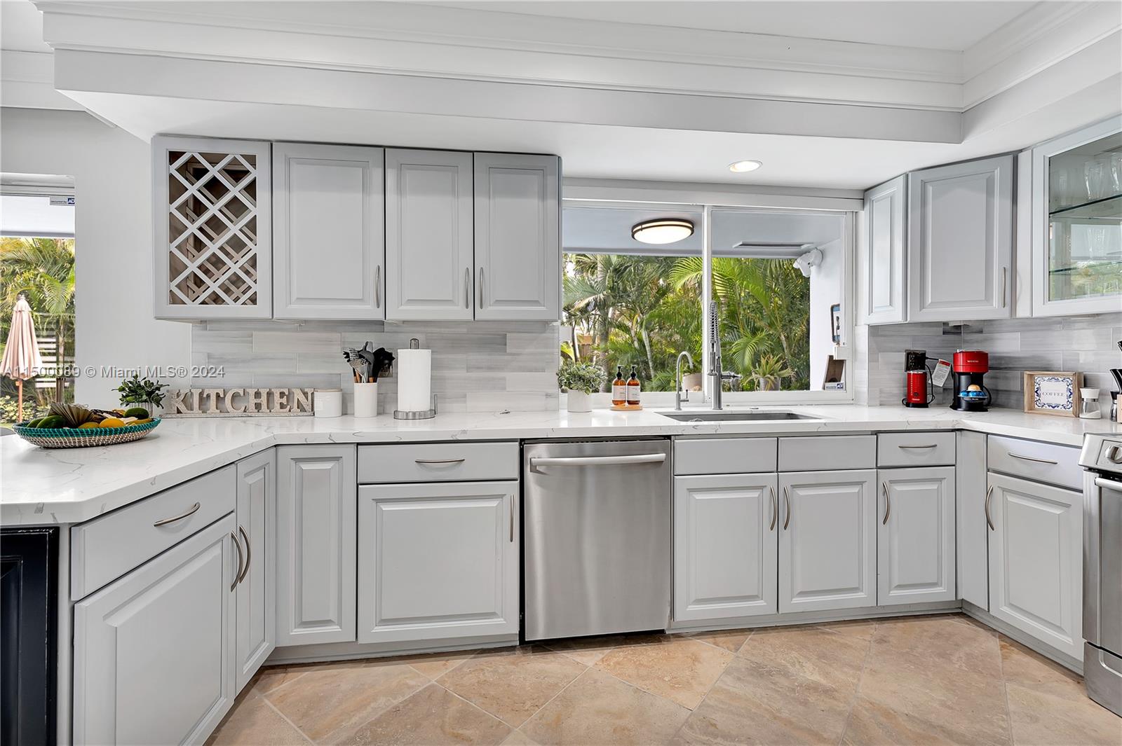 2132 NE 63rd Ct, Fort Lauderdale, Florida 33308, 3 Bedrooms Bedrooms, ,2 BathroomsBathrooms,Residentiallease,For Rent,2132 NE 63rd Ct,A11500089