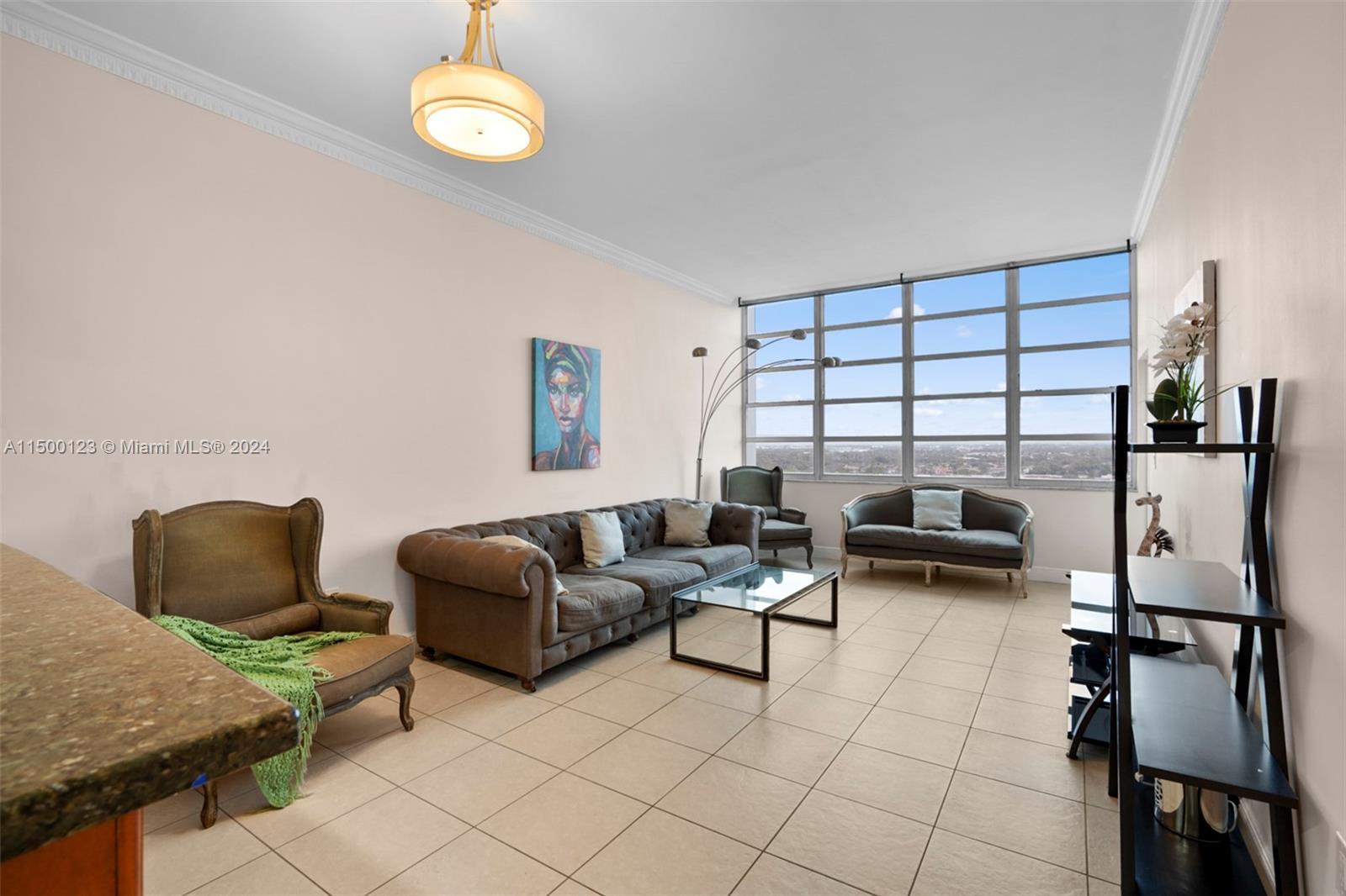 1351 NE Miami Gardens Dr 1712E, Miami, Florida 33179, 1 Bedroom Bedrooms, ,2 BathroomsBathrooms,Residential,For Sale,1351 NE Miami Gardens Dr 1712E,A11500123