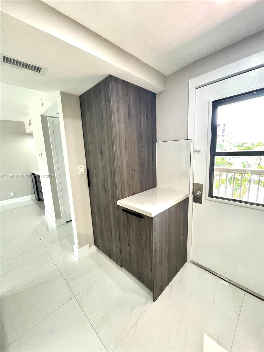 3101 N Country Club Dr 412, Aventura, Florida 33180, 2 Bedrooms Bedrooms, ,2 BathroomsBathrooms,Residential,For Sale,3101 N Country Club Dr 412,A11499424