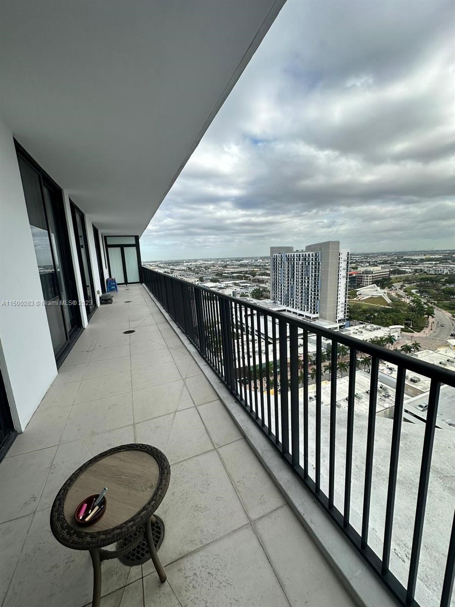 5252 NW 85th Ave #2005 For Sale A11500283, FL