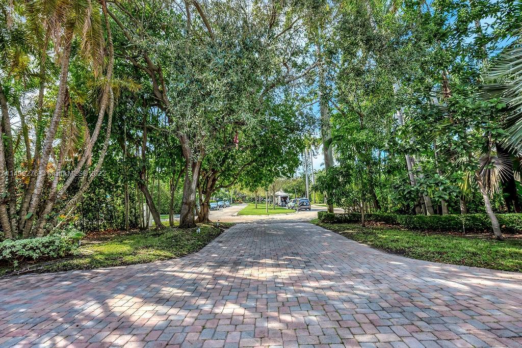 61 Camden Ct, Bal Harbour, Florida 33154, 7 Bedrooms Bedrooms, ,5 BathroomsBathrooms,Residential,For Sale,61 Camden Ct,A11499276
