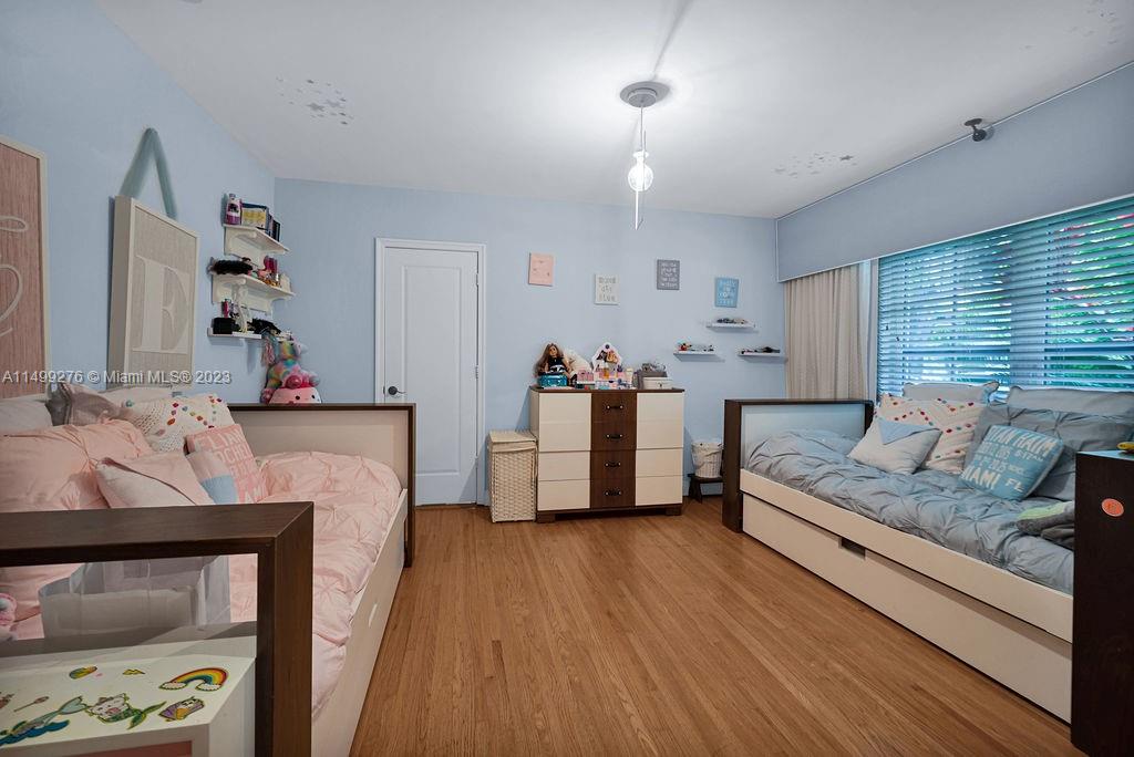 61 Camden Ct, Bal Harbour, Florida 33154, 7 Bedrooms Bedrooms, ,5 BathroomsBathrooms,Residential,For Sale,61 Camden Ct,A11499276