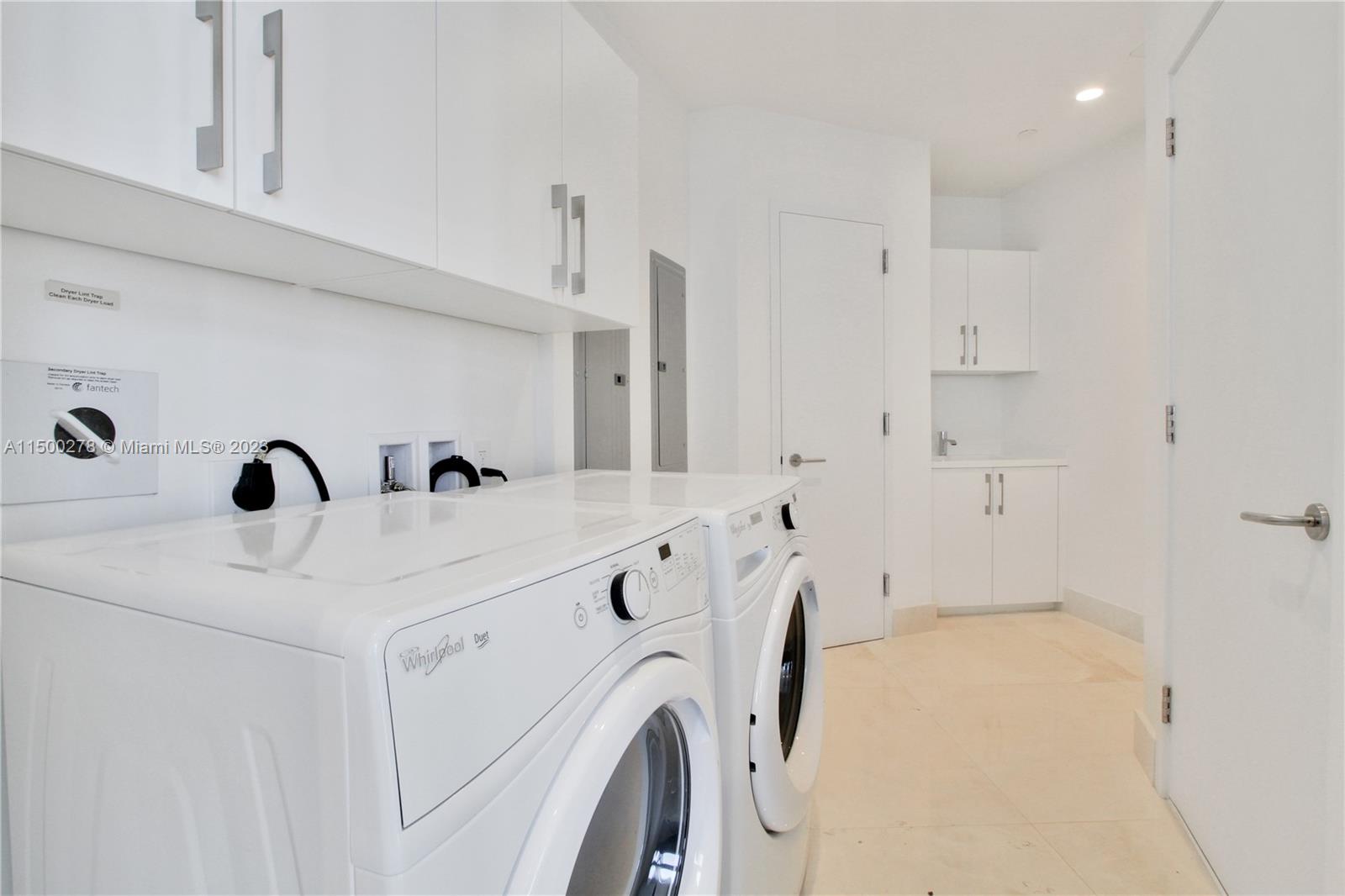 18555 Collins Ave 4003, Sunny Isles Beach, Florida 33160, 3 Bedrooms Bedrooms, ,4 BathroomsBathrooms,Residential,For Sale,18555 Collins Ave 4003,A11500278