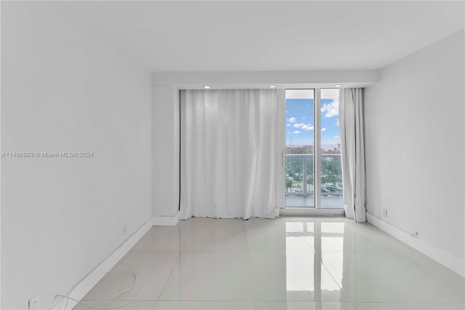 100 Bayview Dr 508, Sunny Isles Beach, Florida 33160, 2 Bedrooms Bedrooms, ,2 BathroomsBathrooms,Residential,For Sale,100 Bayview Dr 508,A11499993