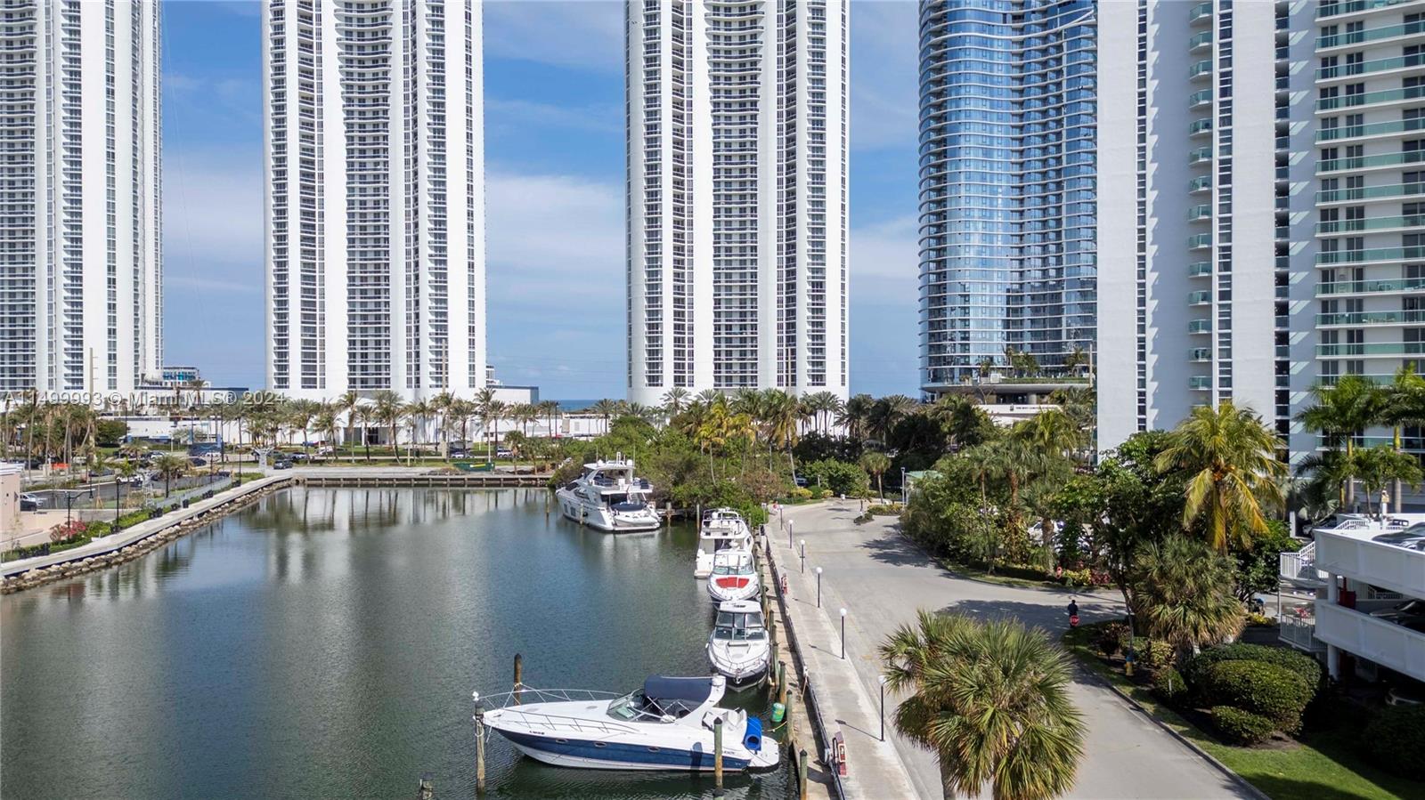 100 Bayview Dr, Sunny Isles Beach, FL, 33160 United States, 2 Bedrooms Bedrooms, ,2 BathroomsBathrooms,Residential,For Sale,Bayview Dr,A11499993