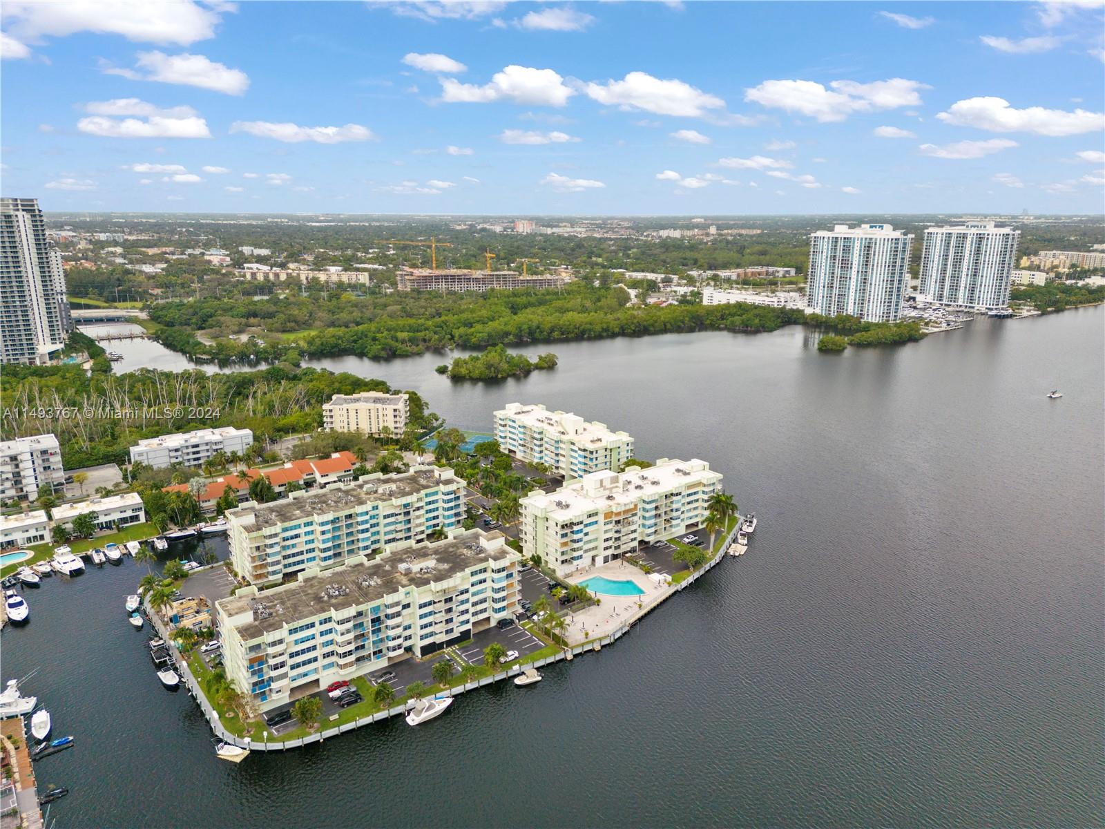 16570 NE 26th Ave 6B, North Miami Beach, Florida 33160, 2 Bedrooms Bedrooms, ,2 BathroomsBathrooms,Residential,For Sale,16570 NE 26th Ave 6B,A11493767