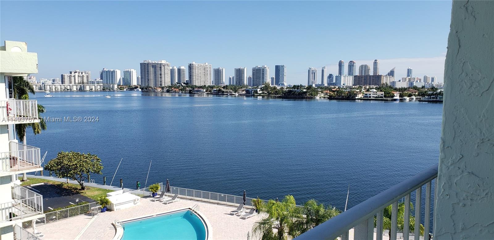 16570 NE 26th Ave 6B, North Miami Beach, Florida 33160, 2 Bedrooms Bedrooms, ,2 BathroomsBathrooms,Residential,For Sale,16570 NE 26th Ave 6B,A11493767