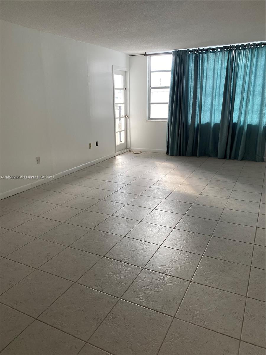 2750 183rd St, Aventura, FL, 33160 United States, 1 Bedroom Bedrooms, ,1 BathroomBathrooms,Residential,For Sale,183rd St,A11498356