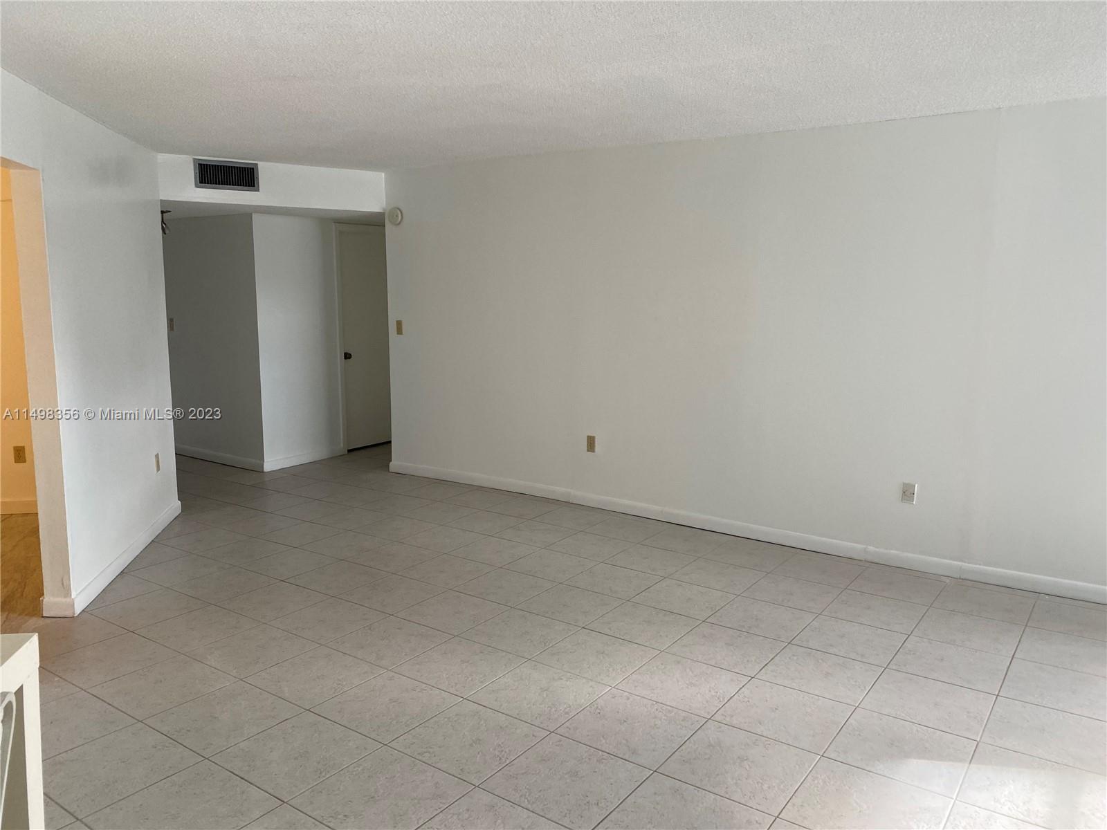 2750 183rd St, Aventura, FL, 33160 United States, 1 Bedroom Bedrooms, ,1 BathroomBathrooms,Residential,For Sale,183rd St,A11498356