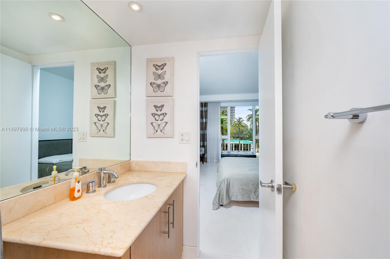 10275 Collins Ave 217, Bal Harbour, Florida 33154, 2 Bedrooms Bedrooms, ,2 BathroomsBathrooms,Residentiallease,For Rent,10275 Collins Ave 217,A11497996