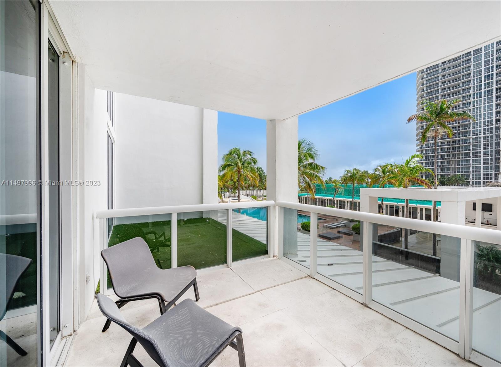 10275 Collins Ave 217, Bal Harbour, Florida 33154, 2 Bedrooms Bedrooms, ,2 BathroomsBathrooms,Residentiallease,For Rent,10275 Collins Ave 217,A11497996