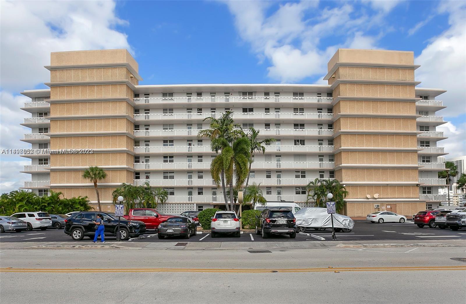 410 Golden Isles Dr 202, Hallandale Beach, Florida 33009, 2 Bedrooms Bedrooms, ,2 BathroomsBathrooms,Residential,For Sale,410 Golden Isles Dr 202,A11498653