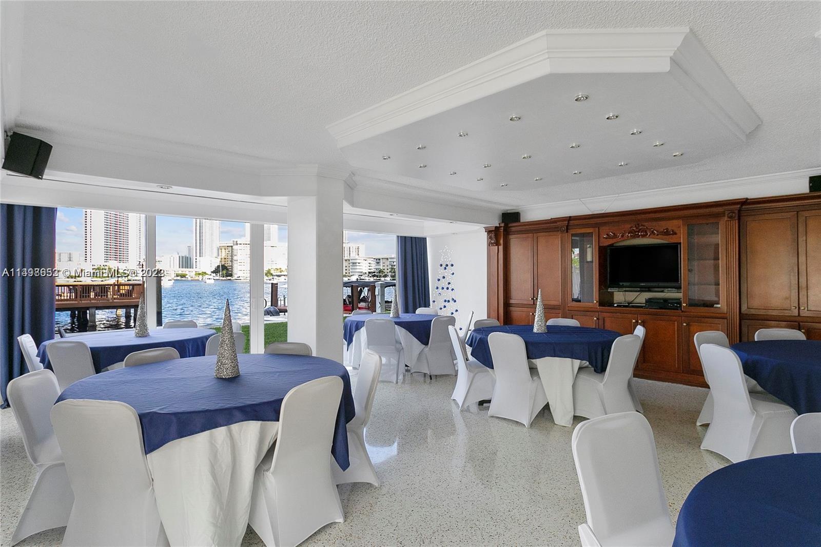 410 Golden Isles Dr 202, Hallandale Beach, Florida 33009, 2 Bedrooms Bedrooms, ,2 BathroomsBathrooms,Residential,For Sale,410 Golden Isles Dr 202,A11498653
