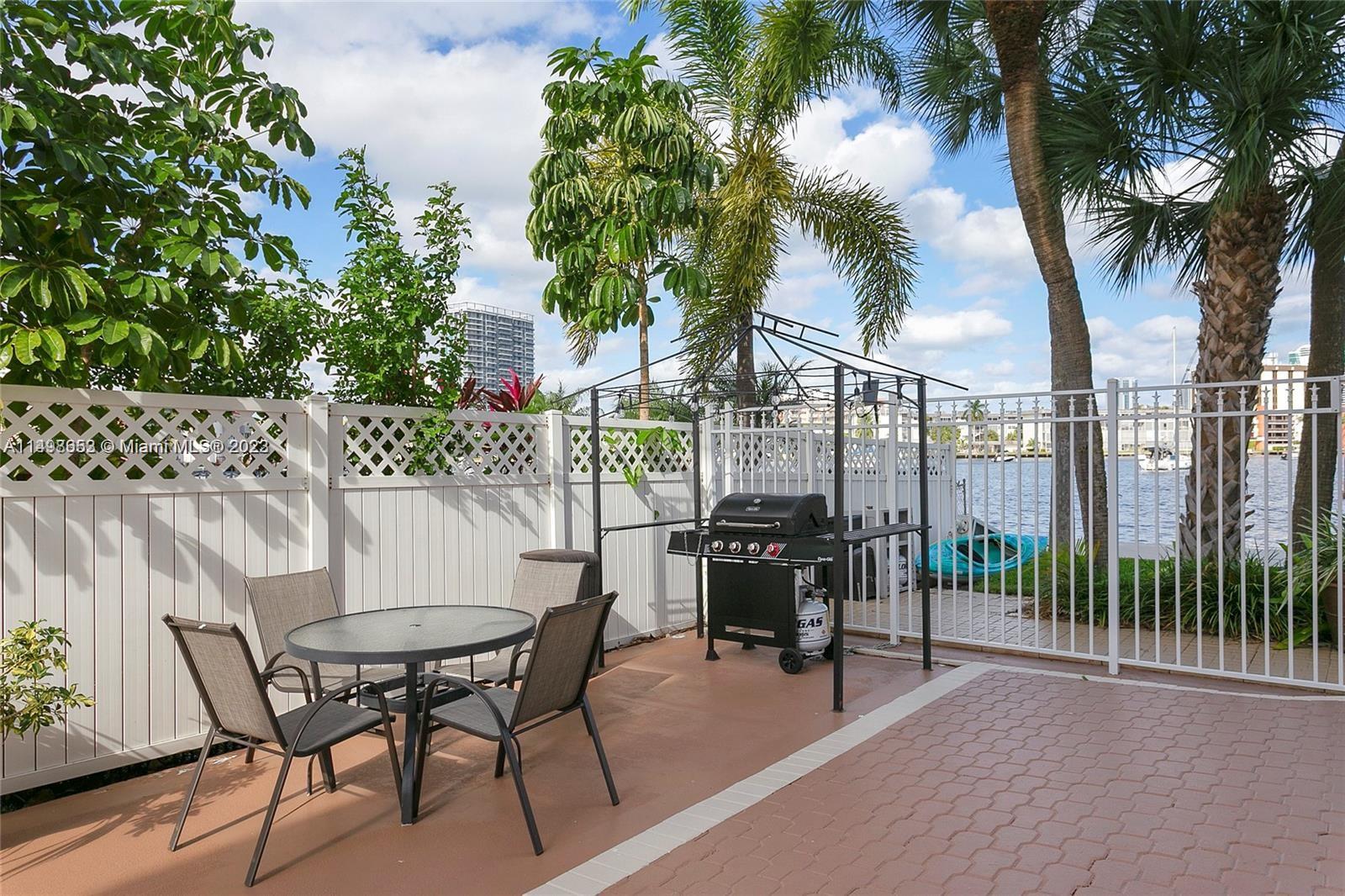 410 Golden Isles Dr 202, Hallandale Beach, Florida 33009, 2 Bedrooms Bedrooms, ,2 BathroomsBathrooms,Residential,For Sale,410 Golden Isles Dr 202,A11498653
