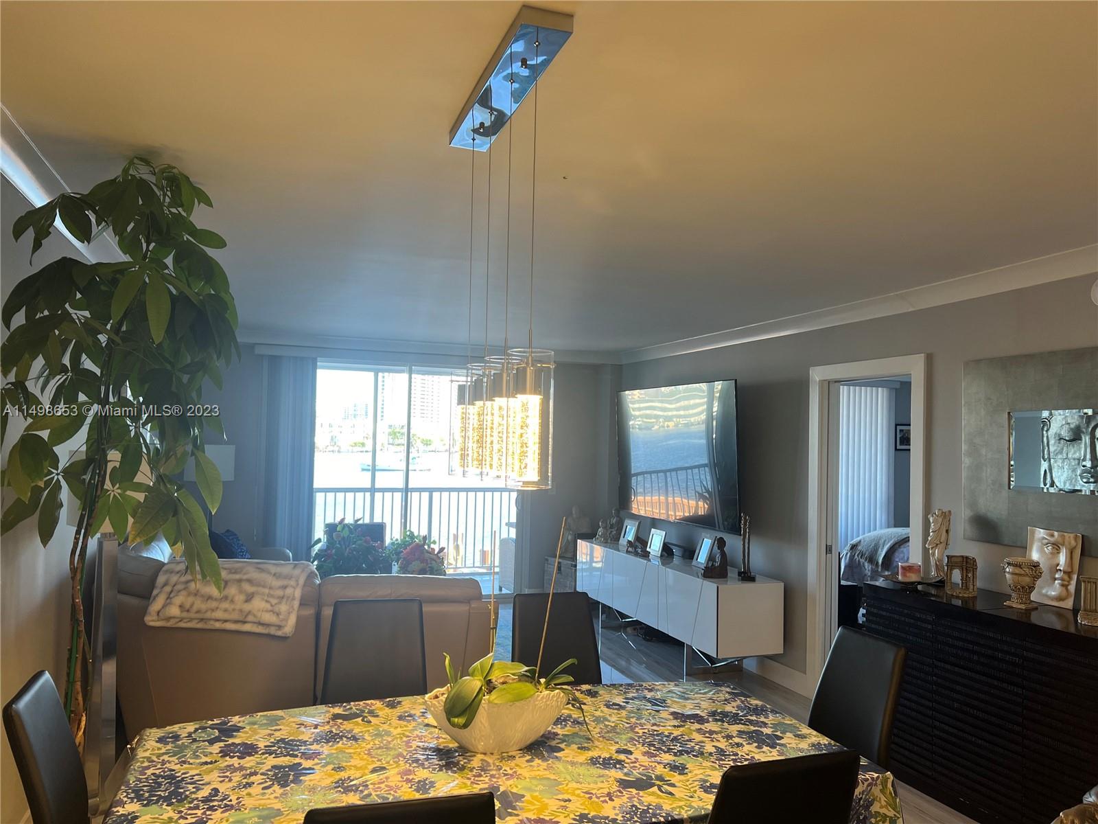 410 Golden Isles Dr 202, Hallandale Beach, Florida 33009, 2 Bedrooms Bedrooms, ,2 BathroomsBathrooms,Residential,For Sale,410 Golden Isles Dr 202,A11498653
