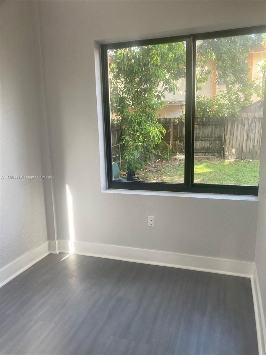 75 Glen Royal Pkwy 19, Miami, Florida 33125, 1 Bedroom Bedrooms, ,1 BathroomBathrooms,Residentiallease,For Rent,75 Glen Royal Pkwy 19,A11500441