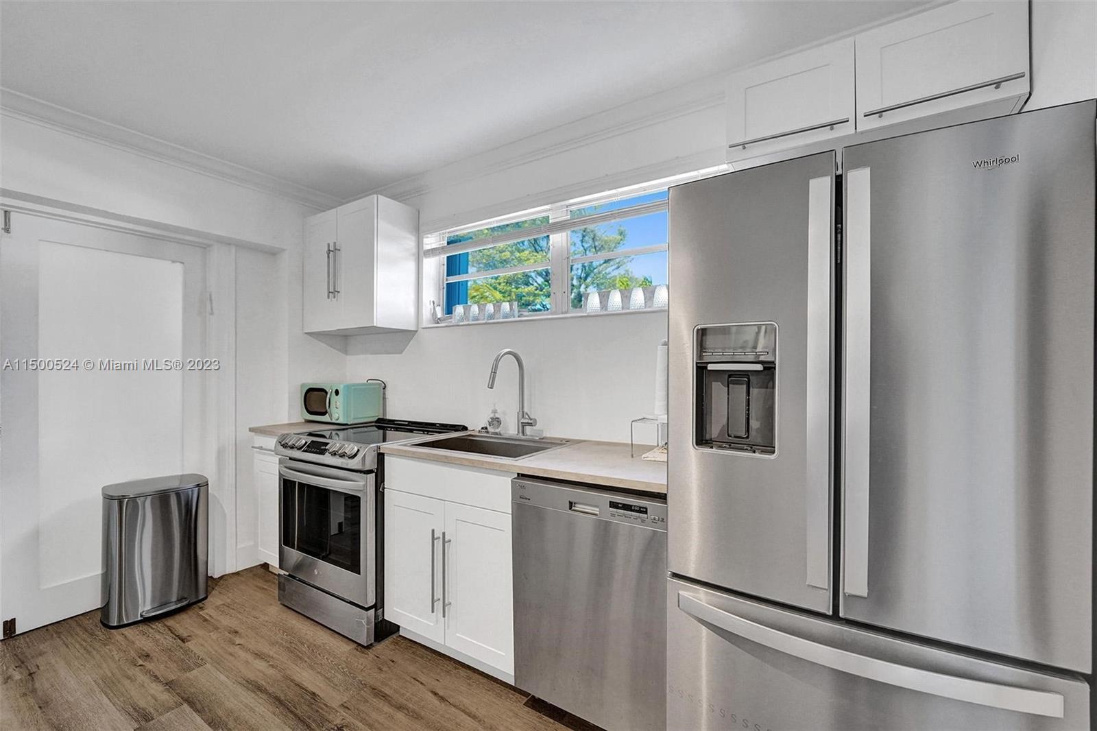 9072 Froude Ave, Surfside, Florida 33154, 5 Bedrooms Bedrooms, ,2 BathroomsBathrooms,Residentiallease,For Rent,9072 Froude Ave,A11500524