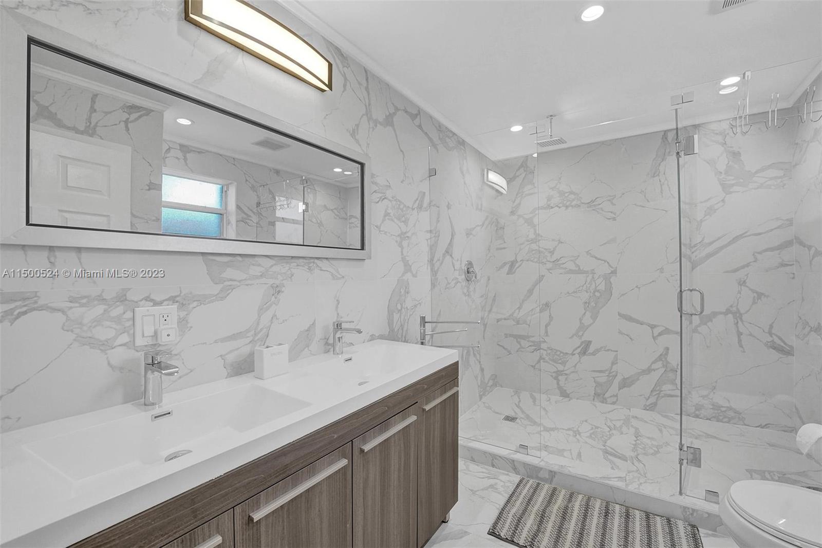 9072 Froude Ave, Surfside, Florida 33154, 5 Bedrooms Bedrooms, ,2 BathroomsBathrooms,Residentiallease,For Rent,9072 Froude Ave,A11500524