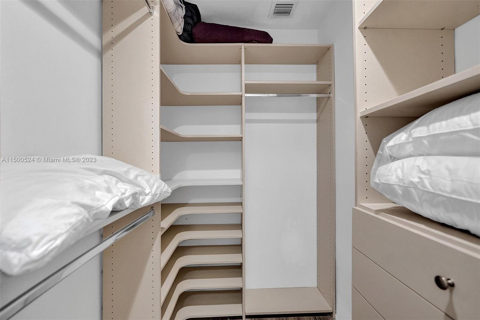 9072 Froude Ave, Surfside, Florida 33154, 5 Bedrooms Bedrooms, ,2 BathroomsBathrooms,Residentiallease,For Rent,9072 Froude Ave,A11500524