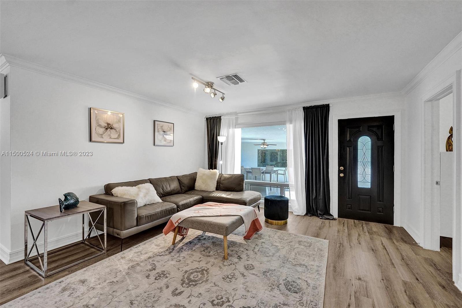 9072 Froude Ave, Surfside, Florida 33154, 5 Bedrooms Bedrooms, ,2 BathroomsBathrooms,Residentiallease,For Rent,9072 Froude Ave,A11500524