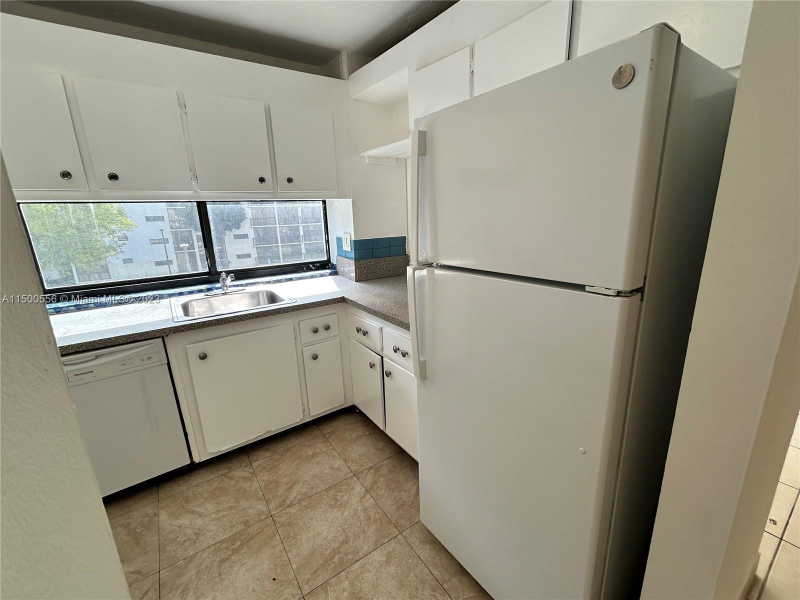 17021 Bay Rd, Sunny Isles Beach, FL, 33160 United States, 2 Bedrooms Bedrooms, ,2 BathroomsBathrooms,Residential,For Sale,Bay Rd,A11500556