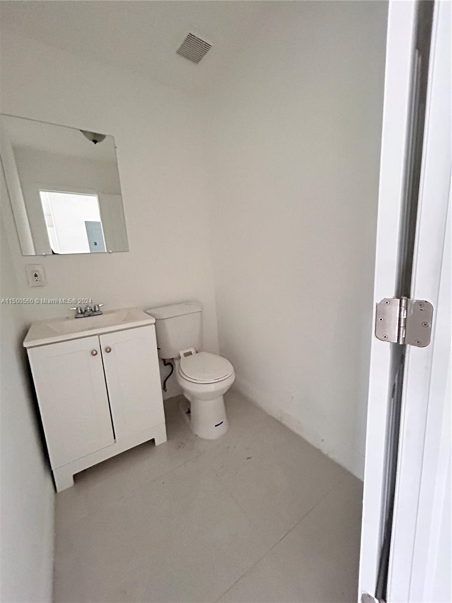 15221 6th Ave, Miami, FL, 33162 United States, 1 Bedroom Bedrooms, ,1 BathroomBathrooms,Residential,For Sale,6th Ave,A11500560