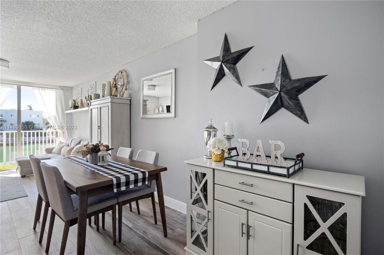 80 S Shore Dr 205, Miami Beach, Florida 33141, 1 Bedroom Bedrooms, ,1 BathroomBathrooms,Residentiallease,For Rent,80 S Shore Dr 205,A11499650