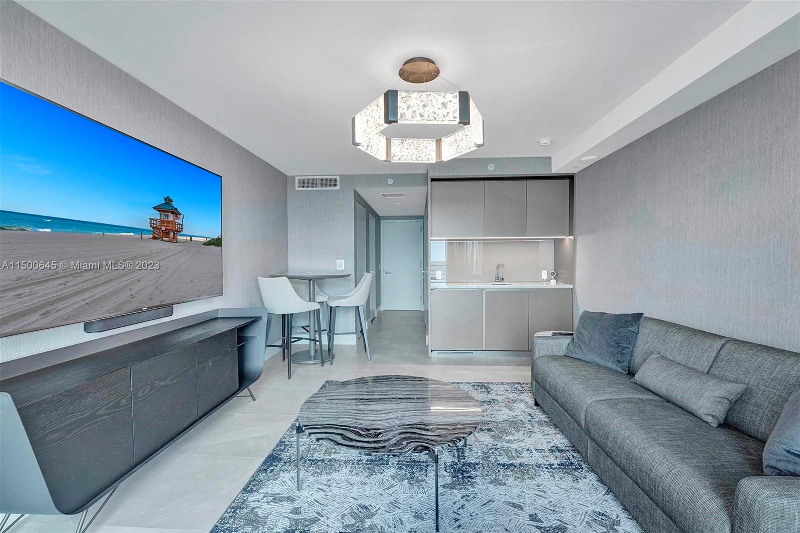 18975 Collins Ave Cabana#22, Sunny Isles Beach, Florida 33160, ,1 BathroomBathrooms,Residential,For Sale,18975 Collins Ave Cabana#22,A11500645