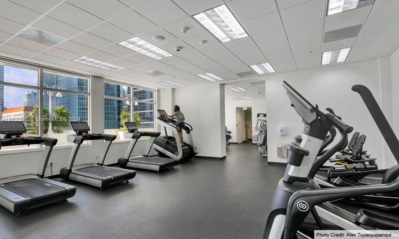 1200 Brickell Bay Dr. 4002, Miami, Florida 33131, 3 Bedrooms Bedrooms, ,2 BathroomsBathrooms,Residentiallease,For Rent,1200 Brickell Bay Dr. 4002,A11500650