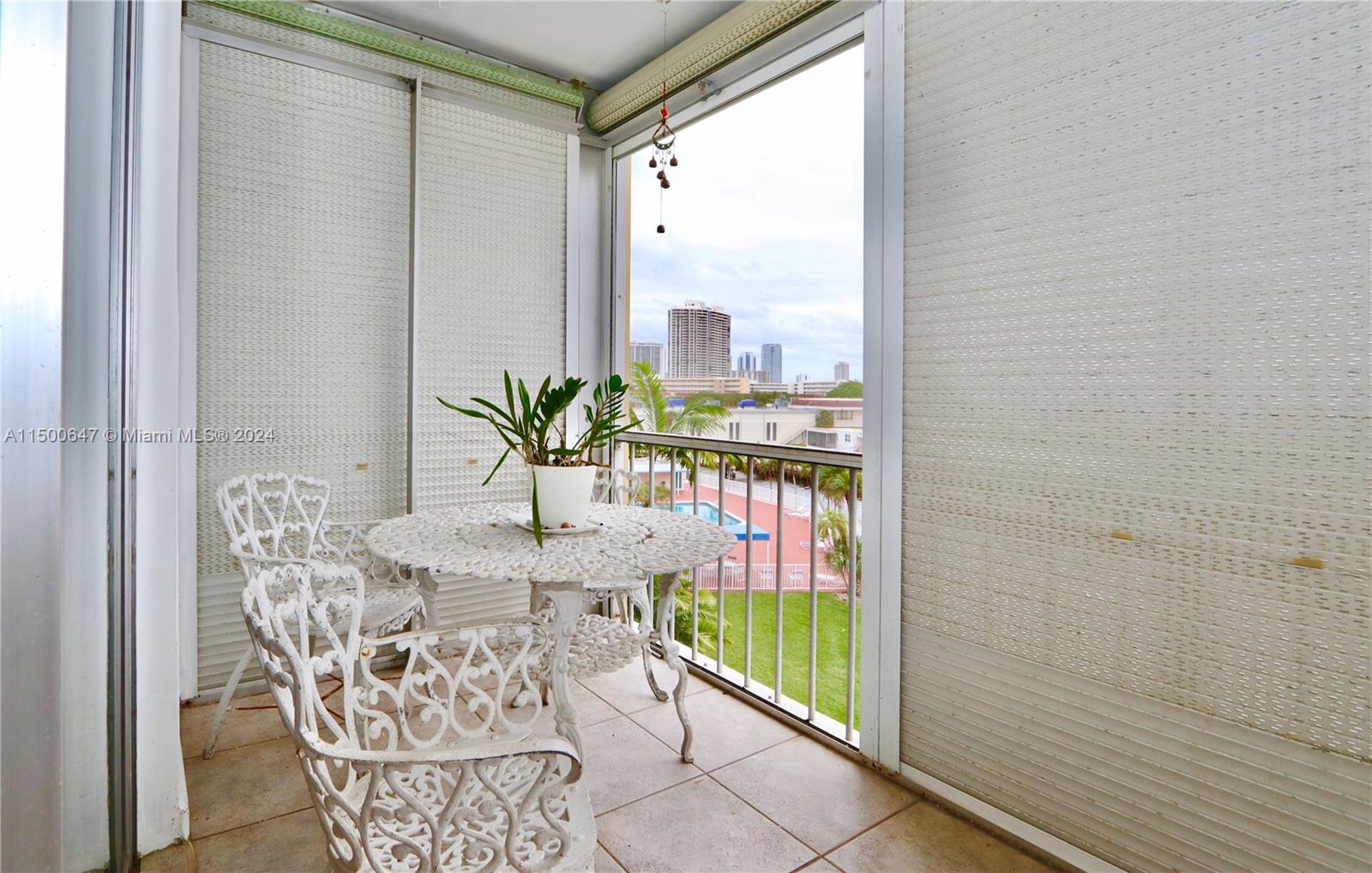 2859 Leonard Dr G414, Aventura, Florida 33160, 2 Bedrooms Bedrooms, ,2 BathroomsBathrooms,Residential,For Sale,2859 Leonard Dr G414,A11500647
