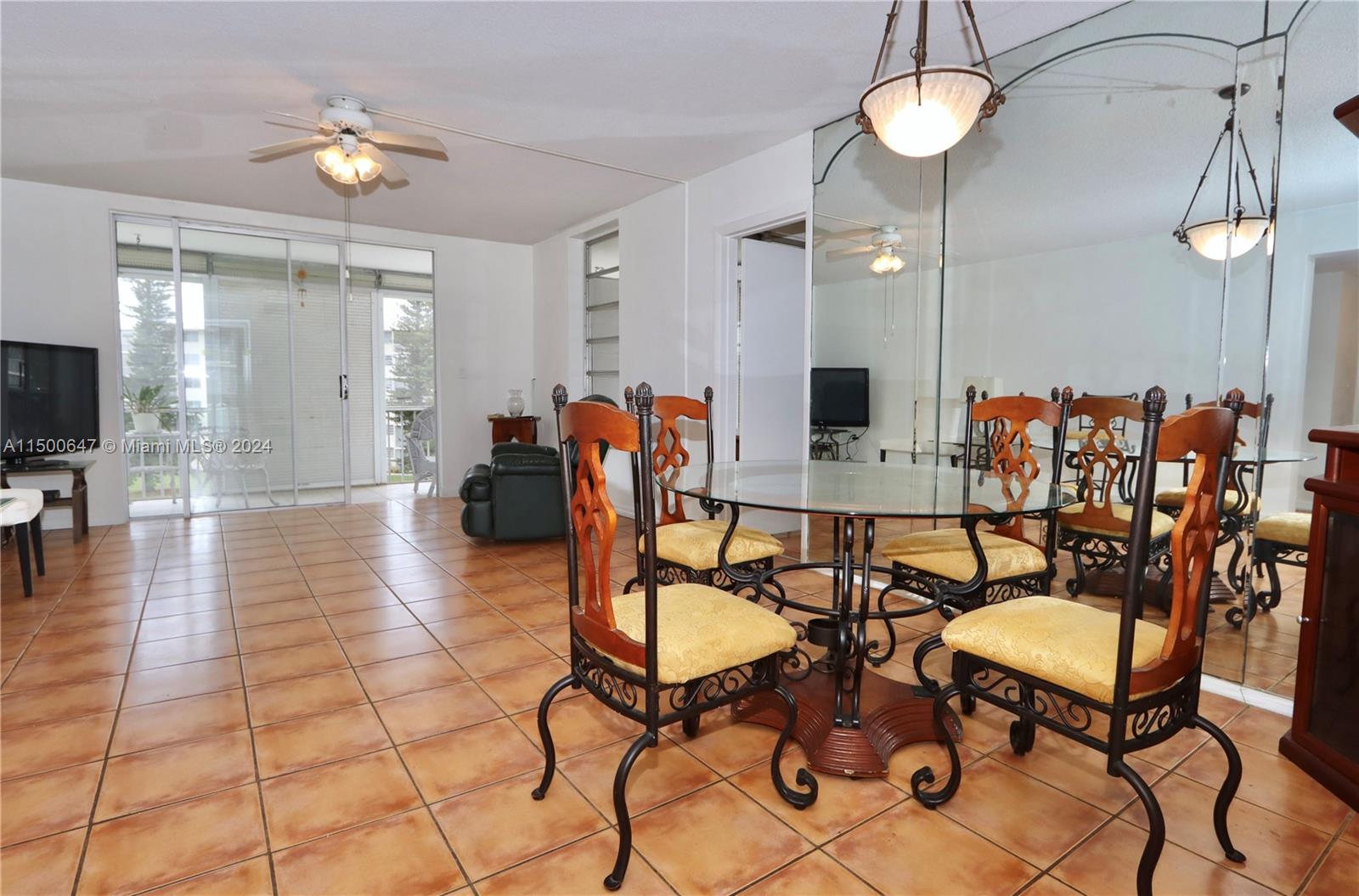 2859 Leonard Dr G414, Aventura, Florida 33160, 2 Bedrooms Bedrooms, ,2 BathroomsBathrooms,Residential,For Sale,2859 Leonard Dr G414,A11500647