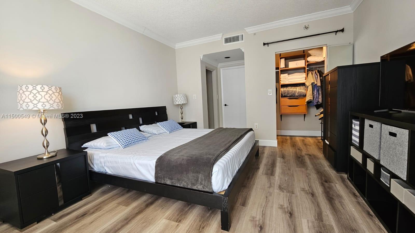 Sunny Isles Beach, Florida 33160, 1 Bedroom Bedrooms, ,1 BathroomBathrooms,Residentiallease,For Rent,A11500549