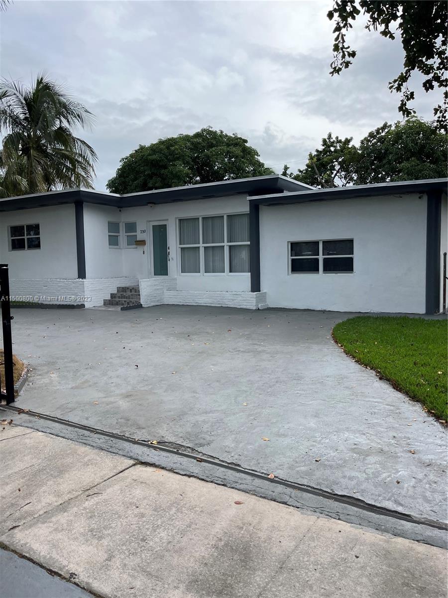 230 NE 124th St, North Miami, Florida 33161, 3 Bedrooms Bedrooms, ,2 BathroomsBathrooms,Residentiallease,For Rent,230 NE 124th St,A11500800