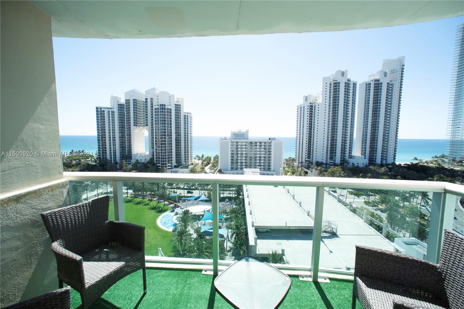 Sunny Isles Beach, Florida 33160, 2 Bedrooms Bedrooms, ,2 BathroomsBathrooms,Residentiallease,For Rent,A11500920