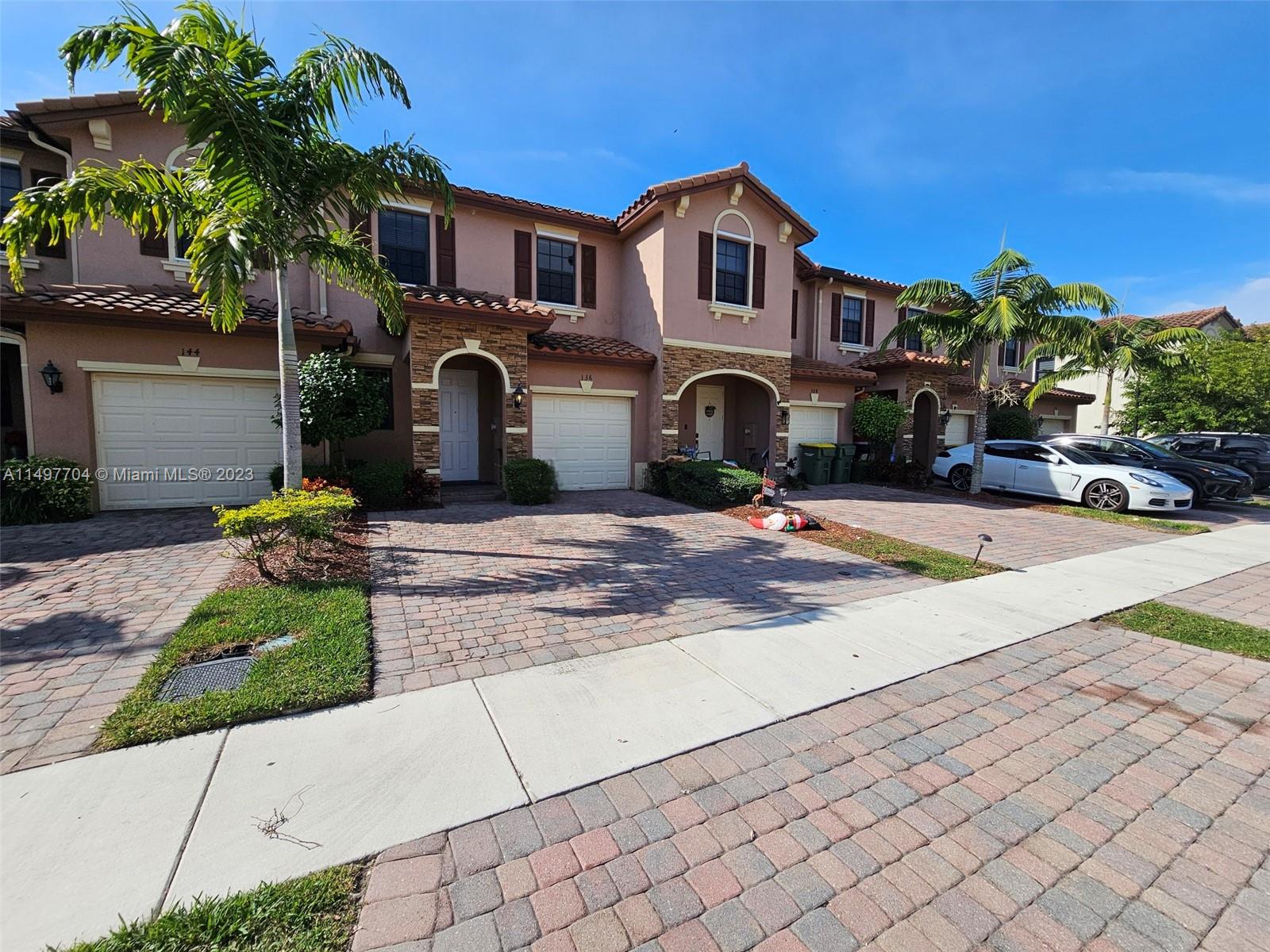 136 SE 37th Ter 136, Homestead, Florida 33033, 3 Bedrooms Bedrooms, 6 Rooms Rooms,2 BathroomsBathrooms,Residential,For Sale,136 SE 37th Ter 136,A11497704