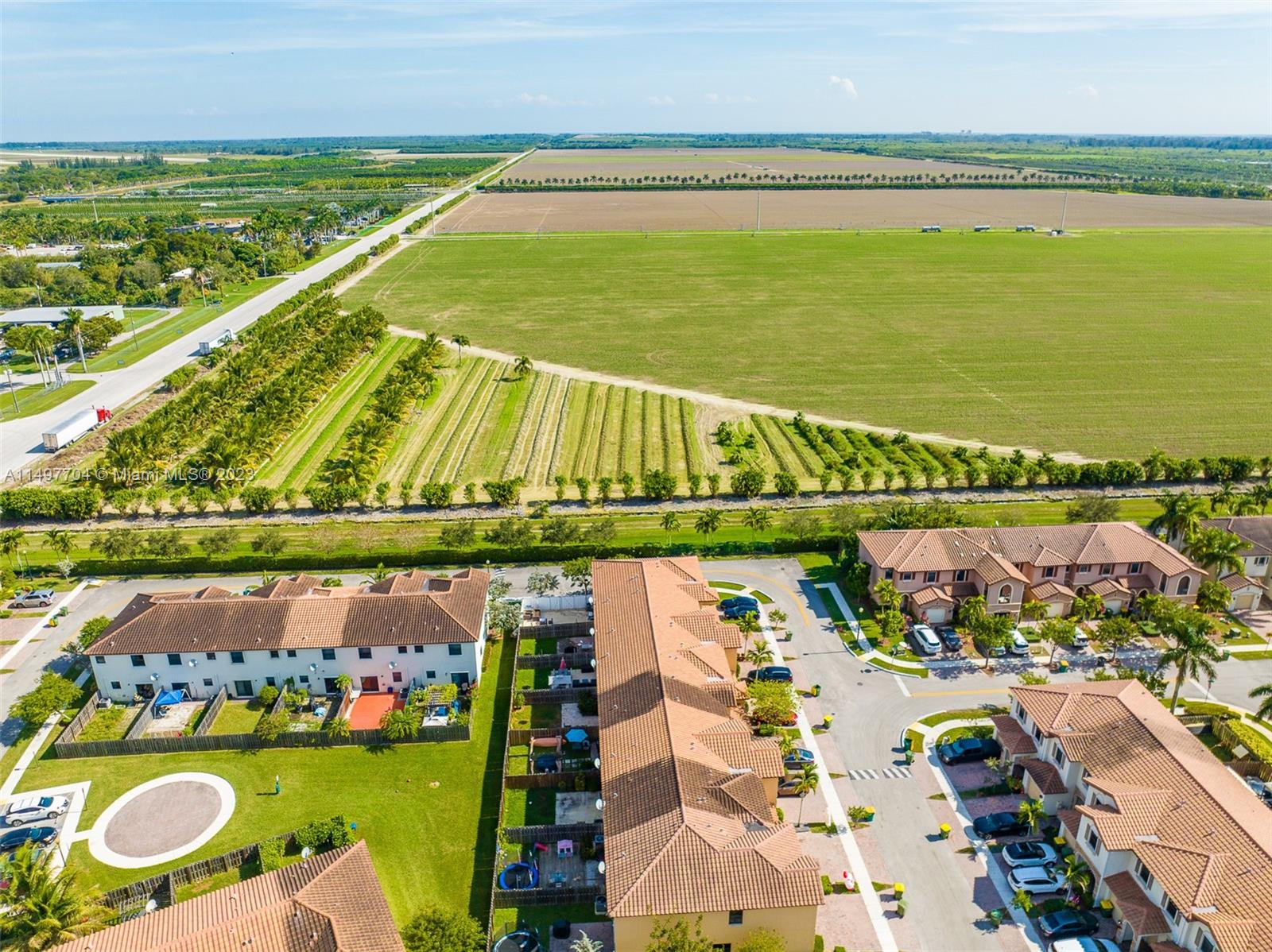 136 SE 37th Ter 136, Homestead, Florida 33033, 3 Bedrooms Bedrooms, 6 Rooms Rooms,2 BathroomsBathrooms,Residential,For Sale,136 SE 37th Ter 136,A11497704