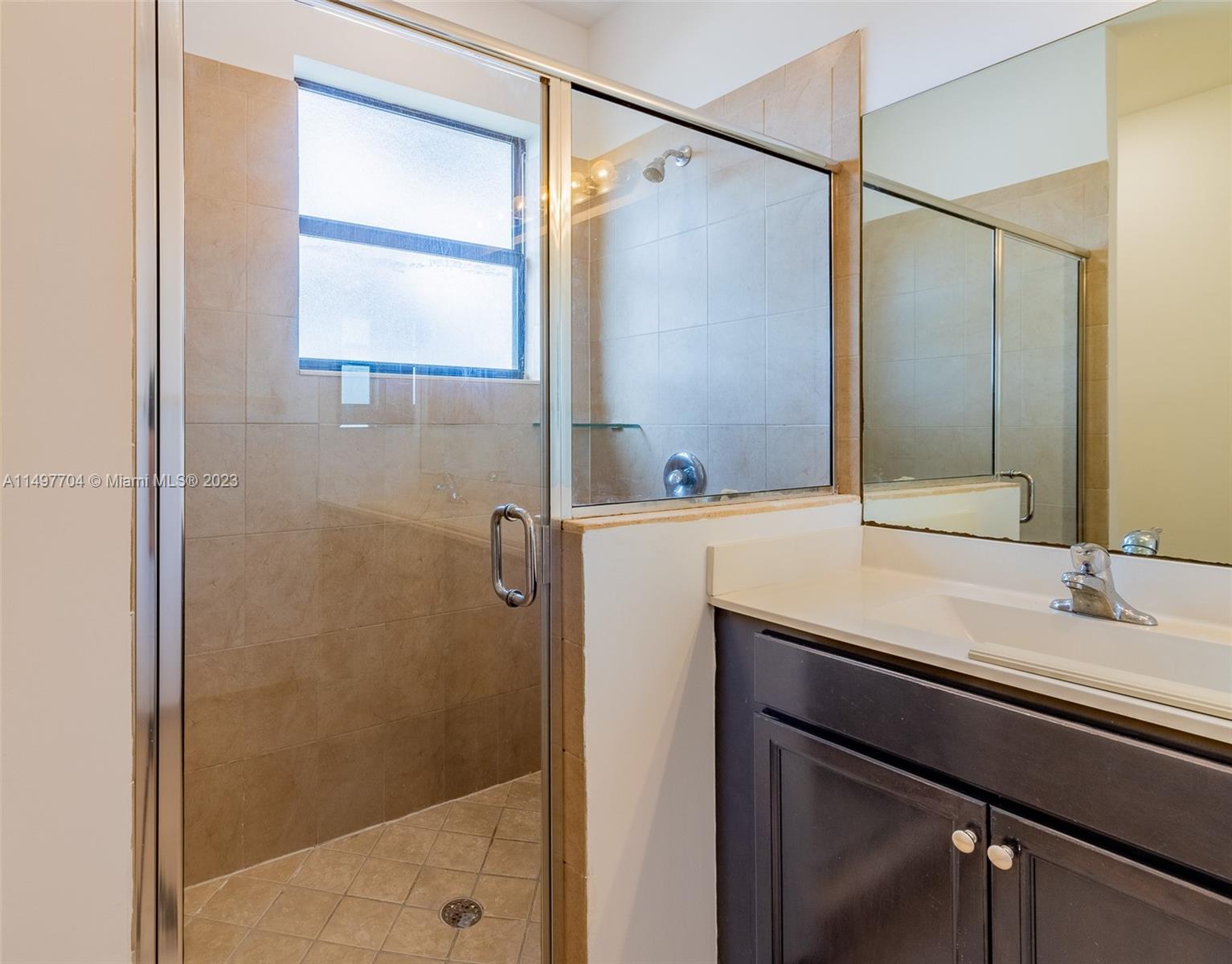 136 SE 37th Ter 136, Homestead, Florida 33033, 3 Bedrooms Bedrooms, 6 Rooms Rooms,2 BathroomsBathrooms,Residential,For Sale,136 SE 37th Ter 136,A11497704