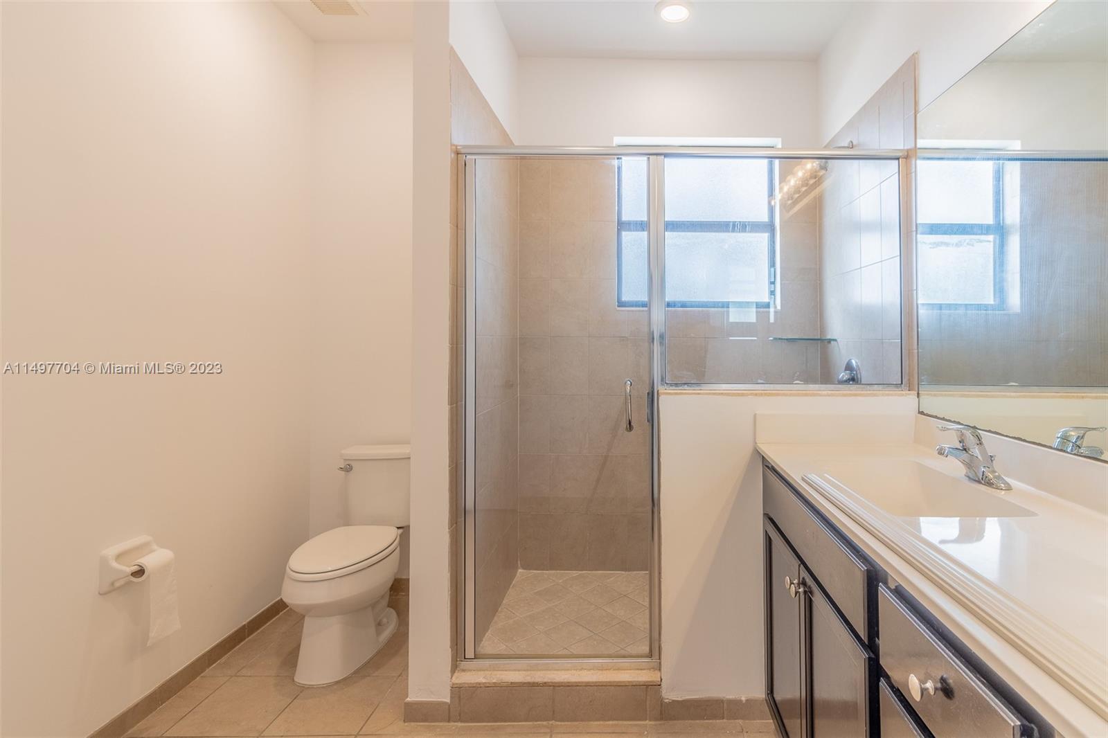 136 SE 37th Ter 136, Homestead, Florida 33033, 3 Bedrooms Bedrooms, 6 Rooms Rooms,2 BathroomsBathrooms,Residential,For Sale,136 SE 37th Ter 136,A11497704