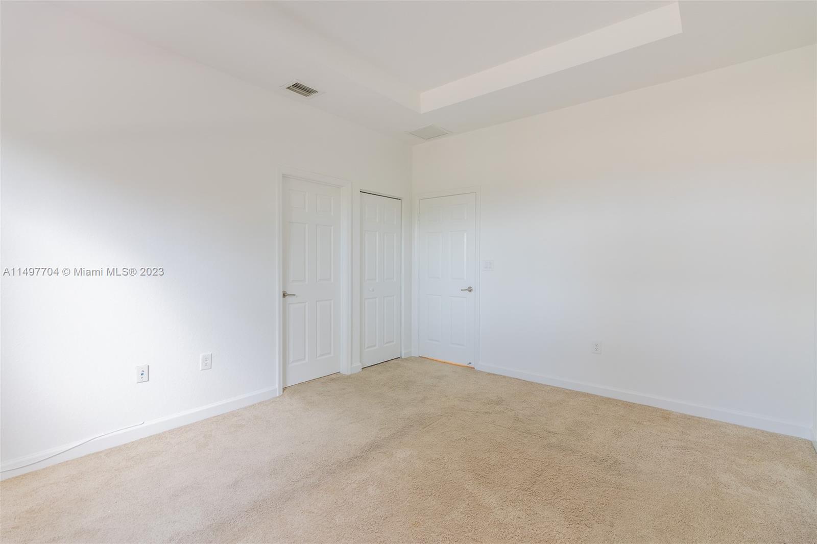 136 SE 37th Ter 136, Homestead, Florida 33033, 3 Bedrooms Bedrooms, 6 Rooms Rooms,2 BathroomsBathrooms,Residential,For Sale,136 SE 37th Ter 136,A11497704