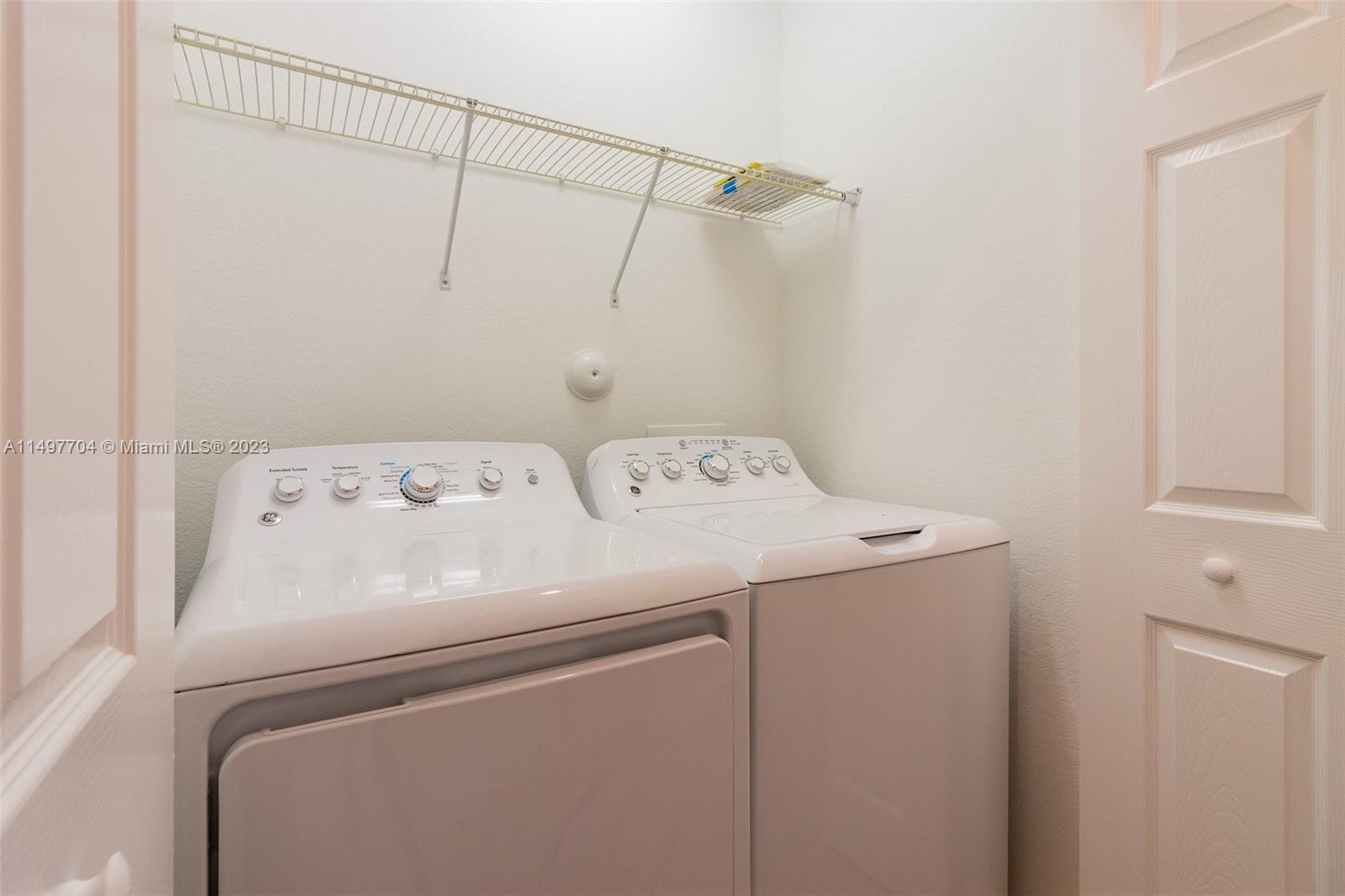 136 SE 37th Ter 136, Homestead, Florida 33033, 3 Bedrooms Bedrooms, 6 Rooms Rooms,2 BathroomsBathrooms,Residential,For Sale,136 SE 37th Ter 136,A11497704
