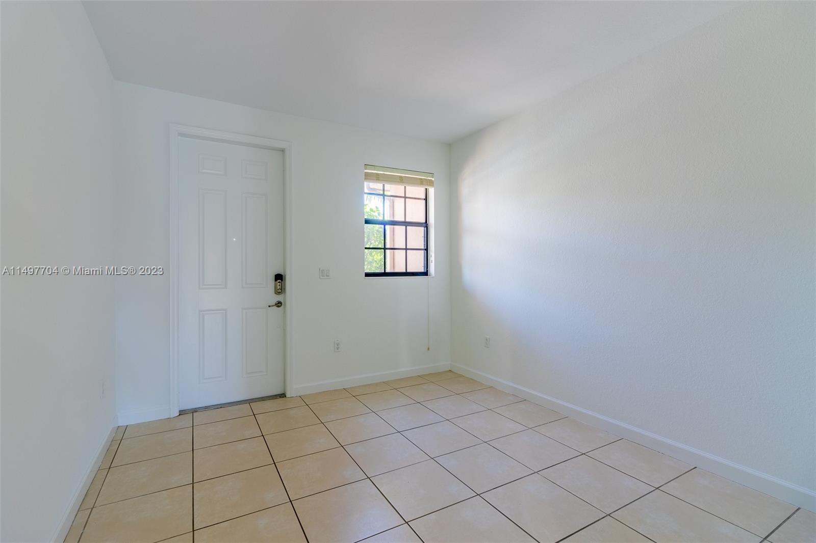 136 SE 37th Ter 136, Homestead, Florida 33033, 3 Bedrooms Bedrooms, 6 Rooms Rooms,2 BathroomsBathrooms,Residential,For Sale,136 SE 37th Ter 136,A11497704