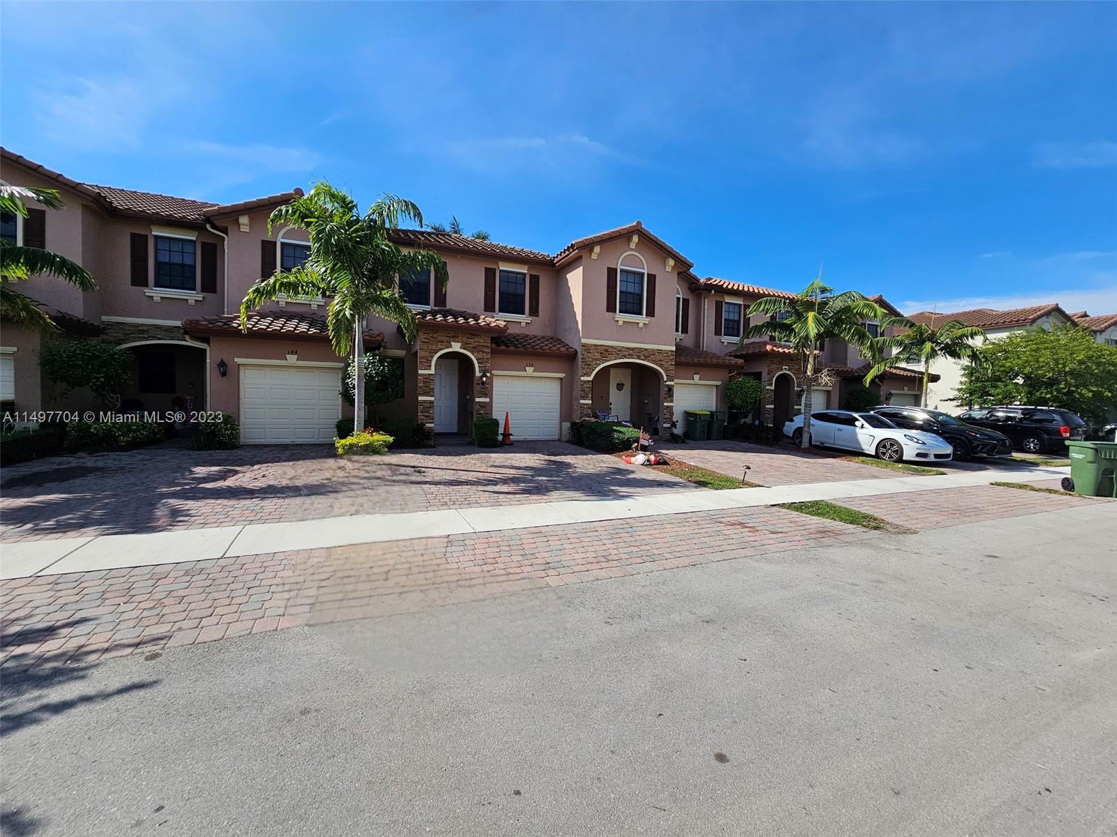 136 SE 37th Ter 136, Homestead, Florida 33033, 3 Bedrooms Bedrooms, 6 Rooms Rooms,2 BathroomsBathrooms,Residential,For Sale,136 SE 37th Ter 136,A11497704