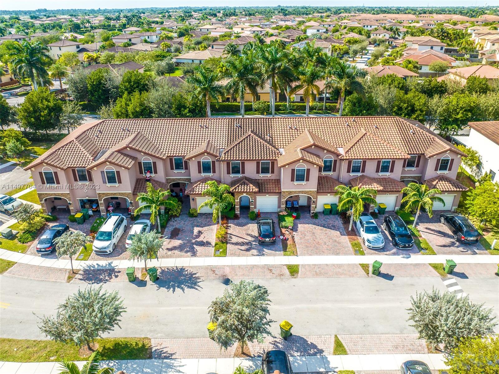 136 SE 37th Ter 136, Homestead, Florida 33033, 3 Bedrooms Bedrooms, 6 Rooms Rooms,2 BathroomsBathrooms,Residential,For Sale,136 SE 37th Ter 136,A11497704