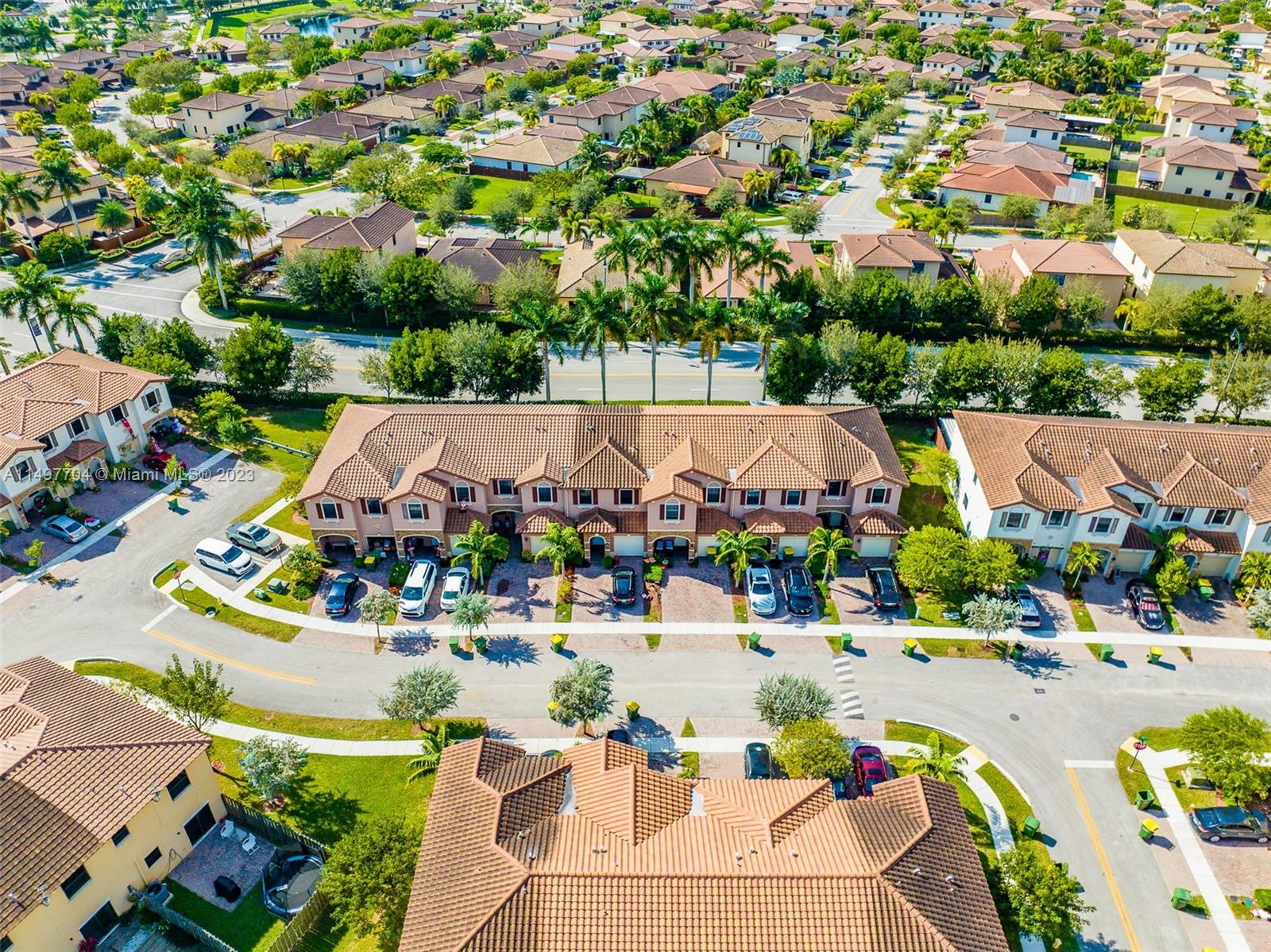 136 SE 37th Ter 136, Homestead, Florida 33033, 3 Bedrooms Bedrooms, 6 Rooms Rooms,2 BathroomsBathrooms,Residential,For Sale,136 SE 37th Ter 136,A11497704