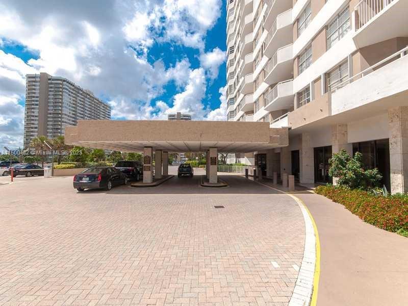 1980 S OCEAN DR 8N, Hallandale Beach, Florida 33009, 2 Bedrooms Bedrooms, ,1 BathroomBathrooms,Residentiallease,For Rent,1980 S OCEAN DR 8N,A11500482