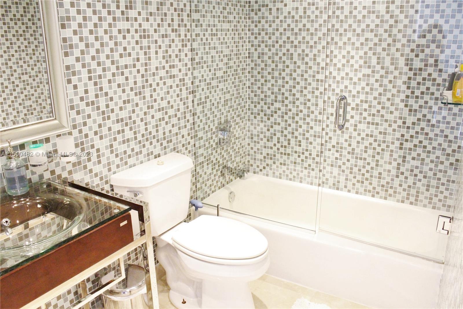 1980 S OCEAN DR 8N, Hallandale Beach, Florida 33009, 2 Bedrooms Bedrooms, ,1 BathroomBathrooms,Residentiallease,For Rent,1980 S OCEAN DR 8N,A11500482