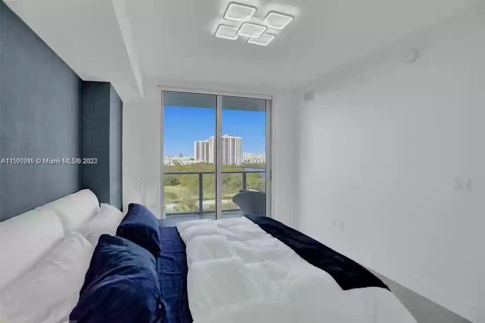 16385 Biscayne Blvd 806, North Miami Beach, Florida 33160, 2 Bedrooms Bedrooms, ,2 BathroomsBathrooms,Residentiallease,For Rent,16385 Biscayne Blvd 806,A11500915