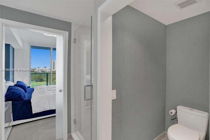 16385 Biscayne Blvd 806, North Miami Beach, Florida 33160, 2 Bedrooms Bedrooms, ,2 BathroomsBathrooms,Residentiallease,For Rent,16385 Biscayne Blvd 806,A11500915